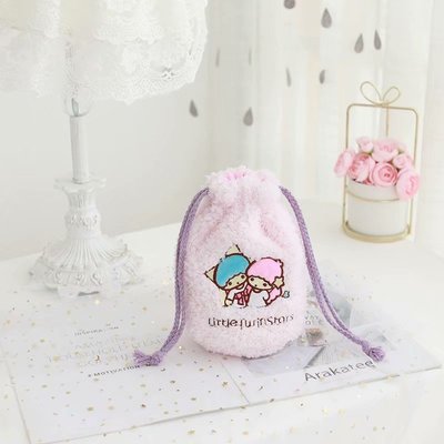 【Sanrio】Sanrio小型絨毛袋袋|最啱放化妝品、即影即有相機
