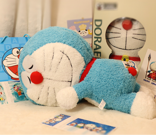 【多啦A夢】可愛趴姿公仔抱枕|抱住軟淋淋好舒服!!