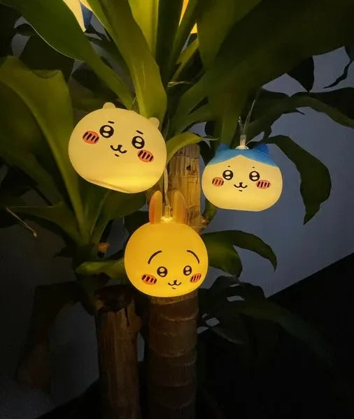 【日本直運】Chiikawa得意6連吊飾燈｜閃亮造型掛燈氣氛滿分！